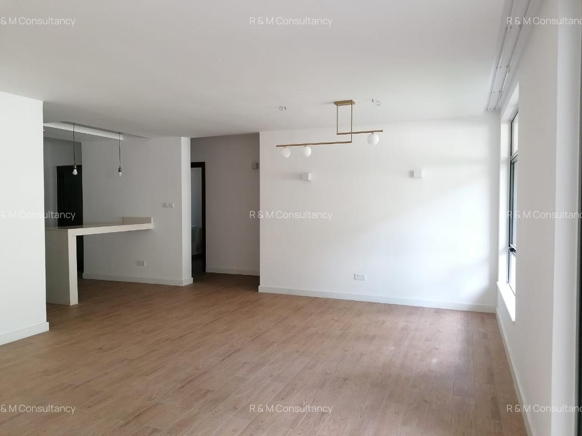 4 Bed Villa with En Suite at Two Rivers Mall - 11