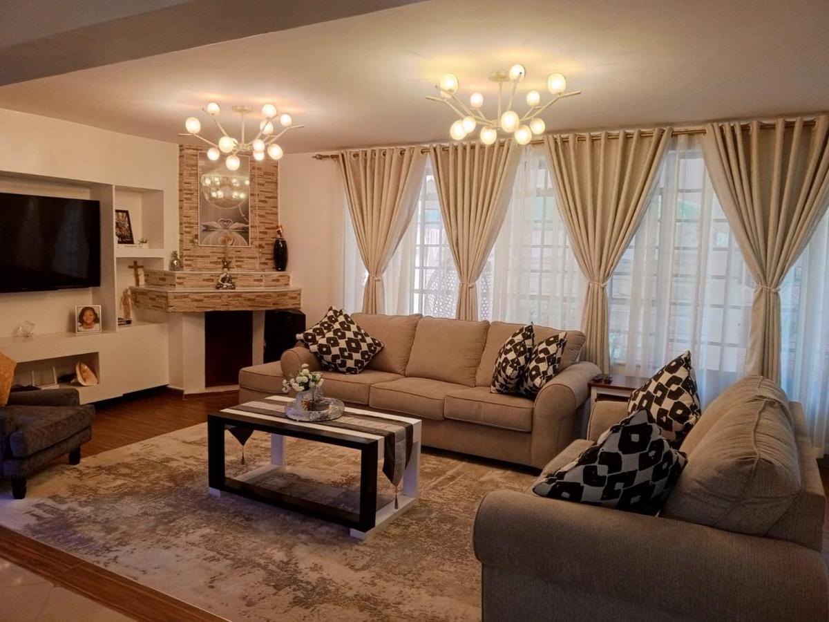 5 Bed Villa with En Suite in Lavington - 4