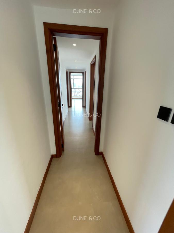4 Bed Apartment with En Suite in Riverside - 9