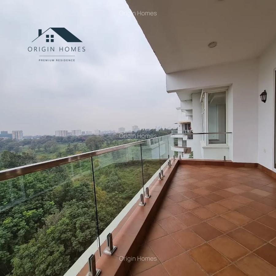 3 Bed Apartment with En Suite at Parklands - 1