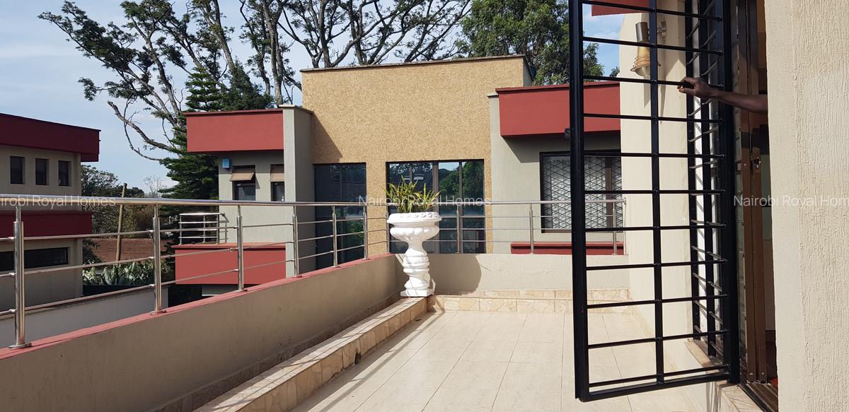 5 Bed Townhouse with En Suite at Convent Drive - 9