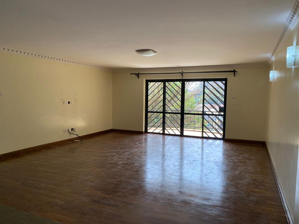 3 Bed Apartment with En Suite in Lavington - 3