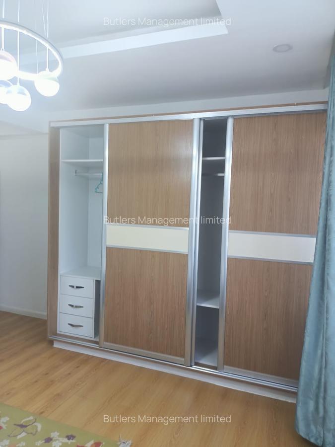 Serviced 3 Bed Apartment with En Suite in Brookside - 11