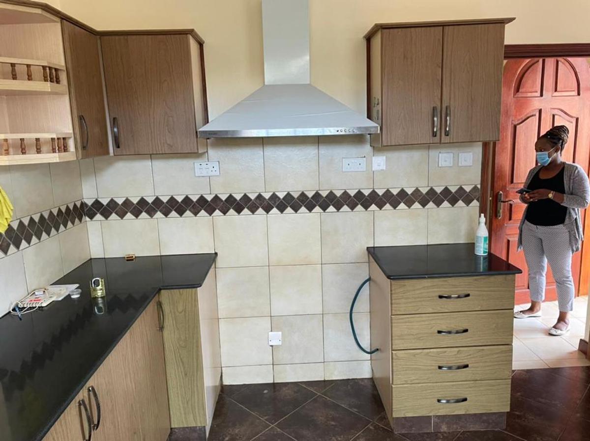 4 Bed Townhouse with En Suite in Kiambu Road - 11