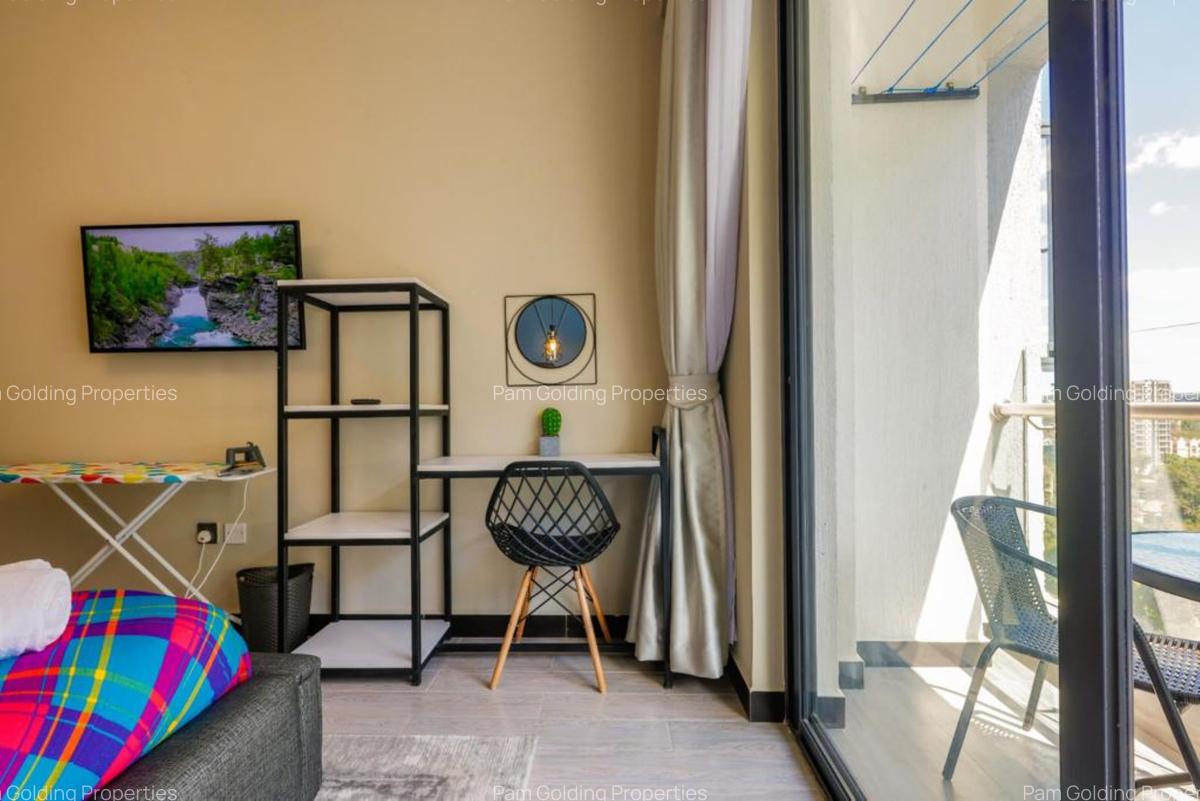 Serviced 1 Bed Apartment with En Suite at Wood Avenue - 10