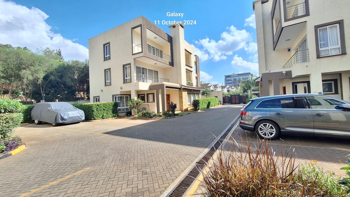 5 Bed Townhouse with En Suite at Mugumo Road - 2