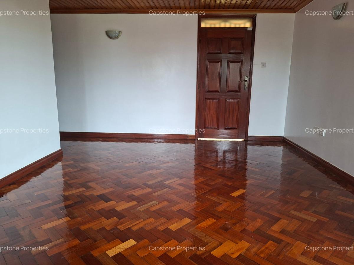 5 Bed House with En Suite in Nyari - 5