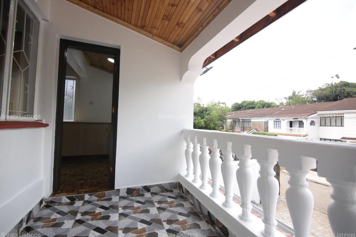 4 Bed Townhouse with En Suite in Lavington - 4