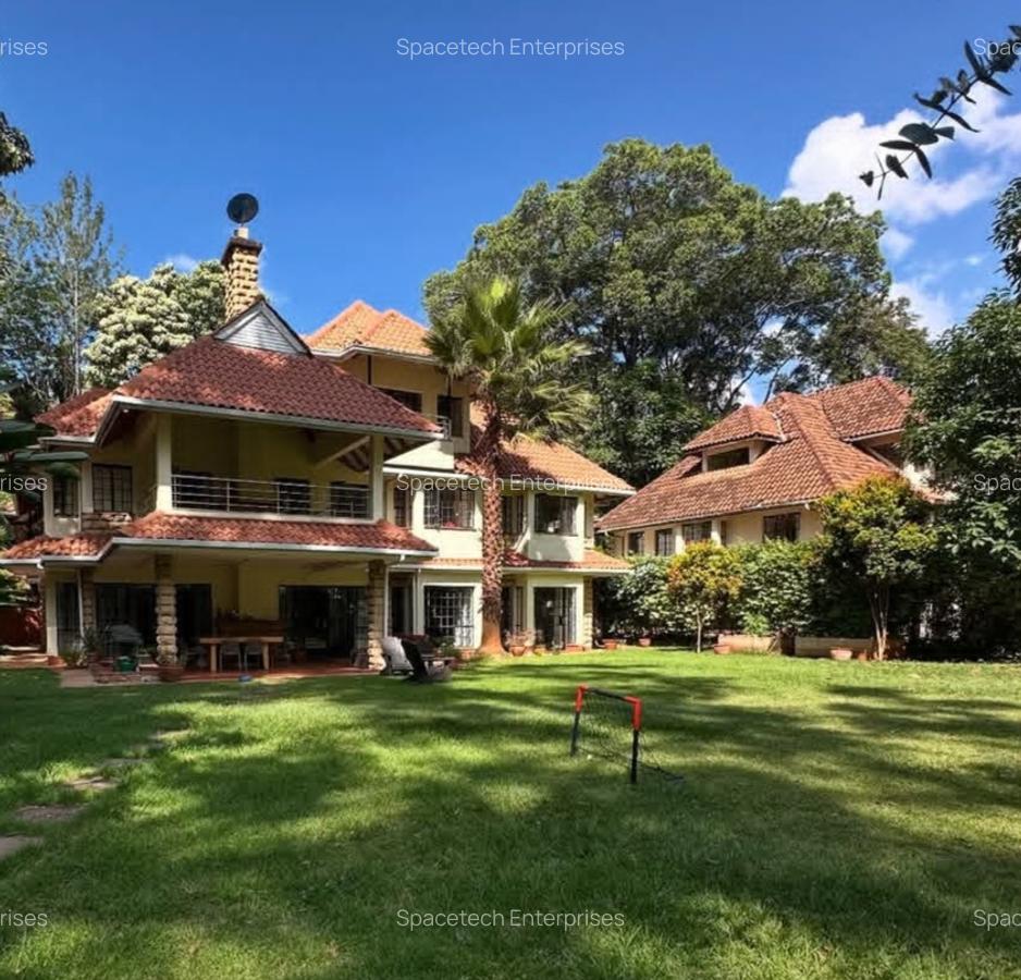 5 Bed Townhouse with En Suite in Rosslyn - 1