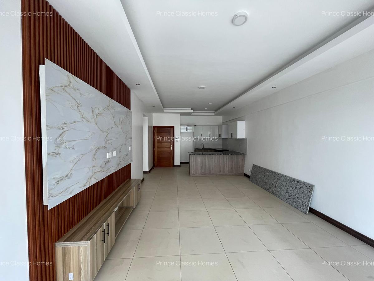 2 Bed Apartment with En Suite in Hurlingham - 8