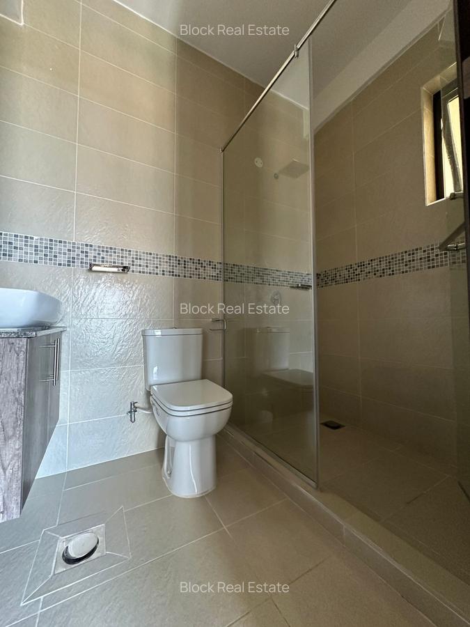 4 Bed Apartment with En Suite in Lavington - 6