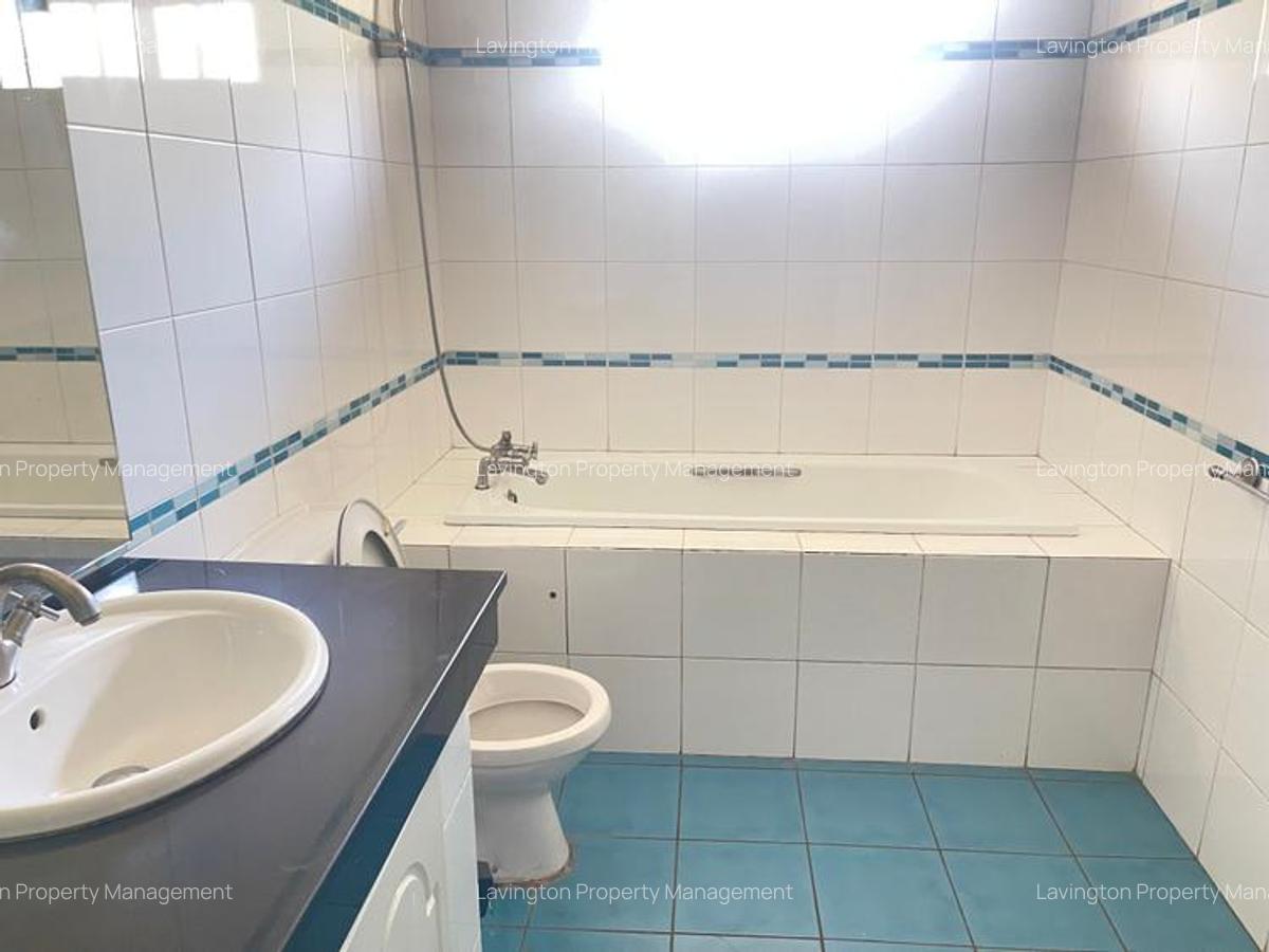 4 Bed Apartment with En Suite at Lavington - 6