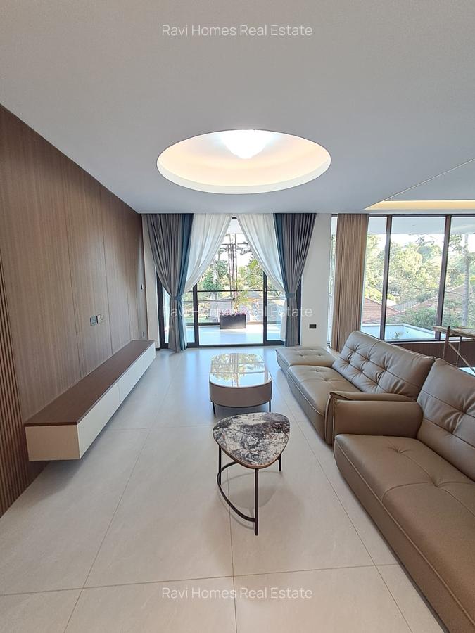 5 Bed Villa with En Suite in Lavington - 14