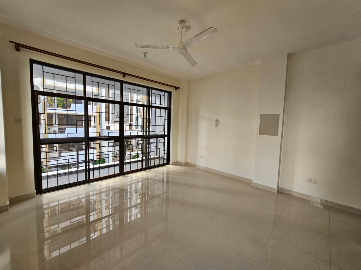 3 Bed Apartment with En Suite in Nyali Area - 13