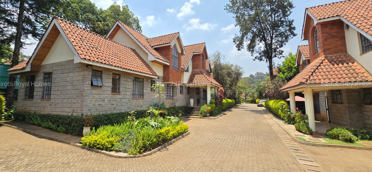4 Bed Townhouse with En Suite at Convent Drive - 4