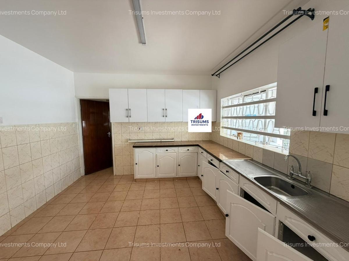 4 Bed Townhouse with En Suite in Westlands Area - 3