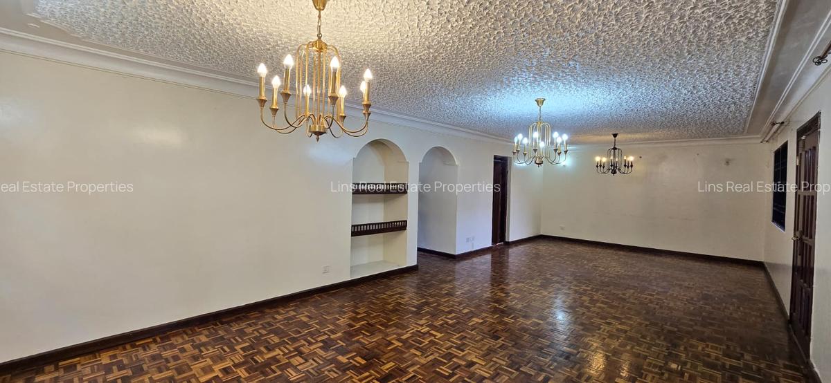 4 Bed Townhouse with En Suite in Lavington - 15