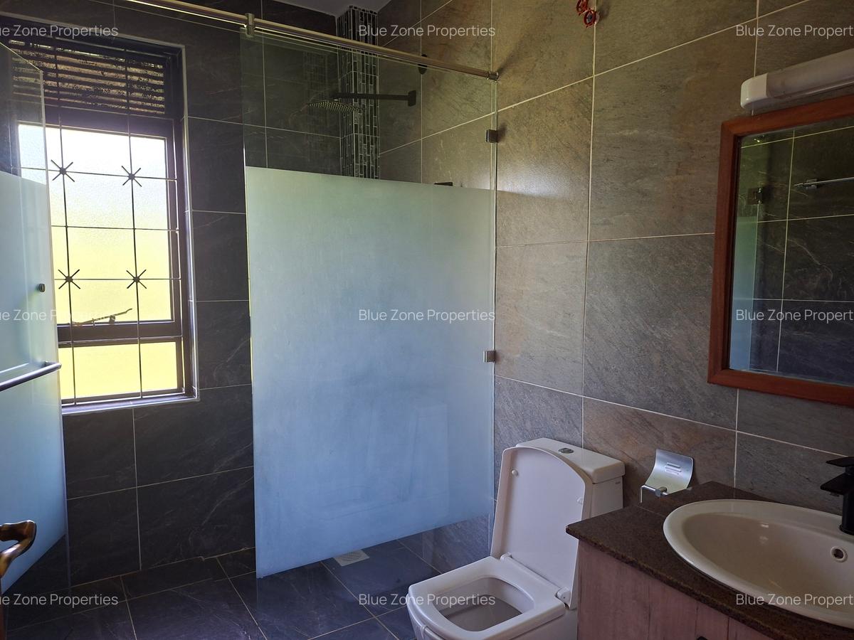 5 Bed Townhouse with En Suite at Off Panafric Insurance Avenue - 9