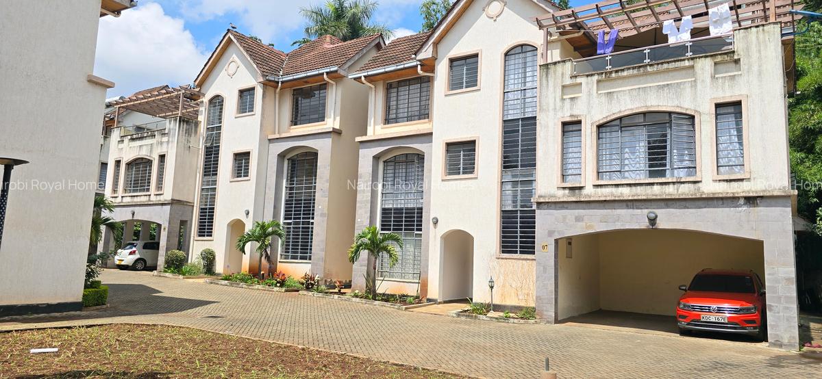 5 Bed Townhouse with En Suite at Lavington Convent Drive - 3