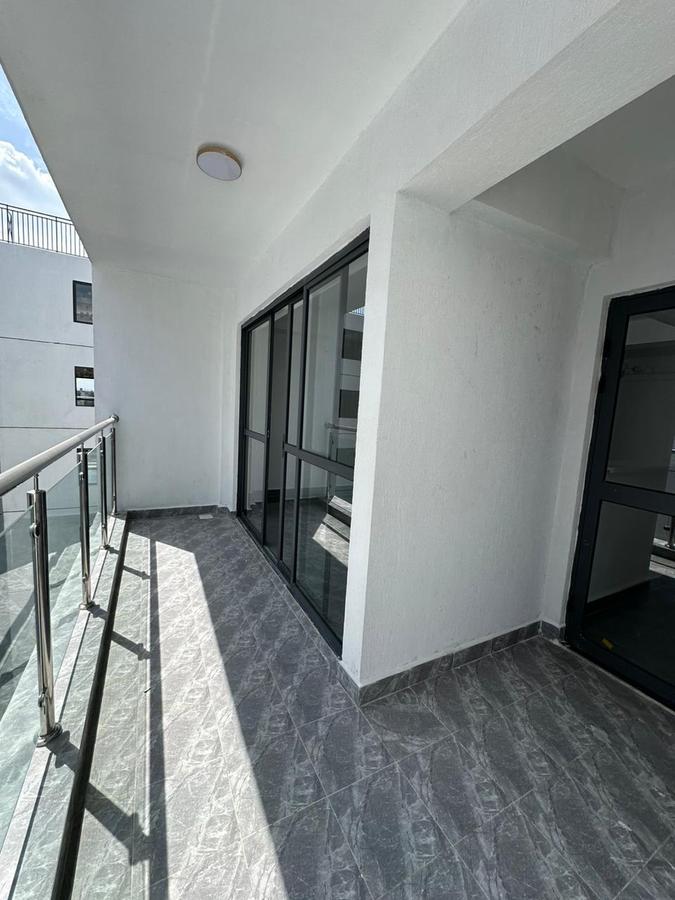 2 Bed Apartment with En Suite in Riverside - 4