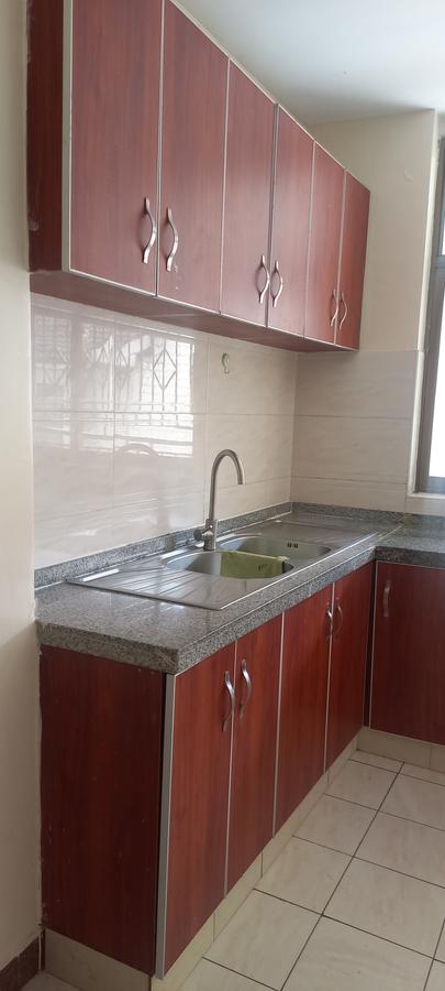 2 Bed Apartment with En Suite in Kilimani - 6