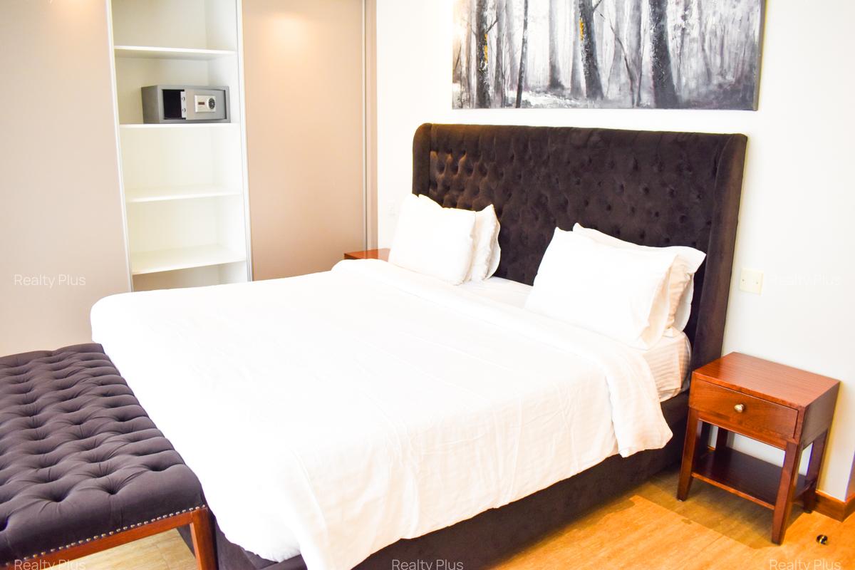 Serviced 2 Bed Apartment with En Suite at Dennis Pritt Road - 9