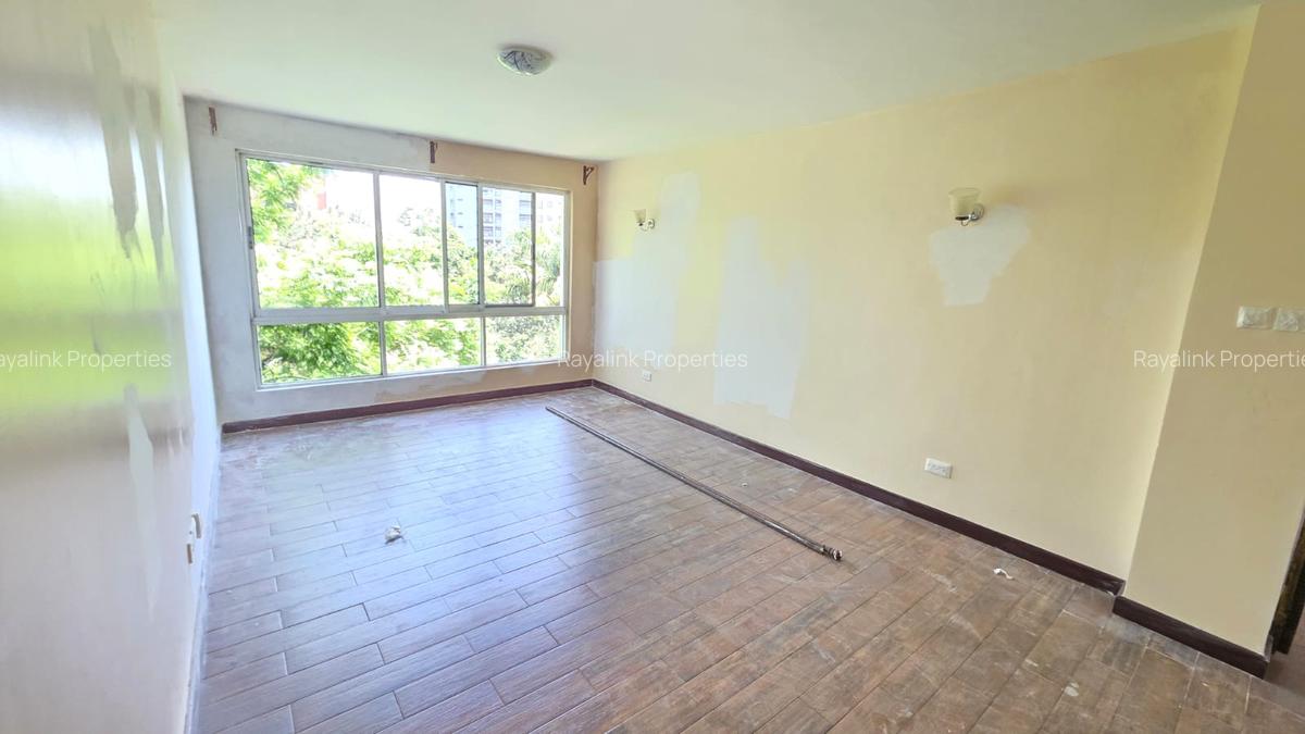 4 Bed Apartment with En Suite at General Mathenge - 11