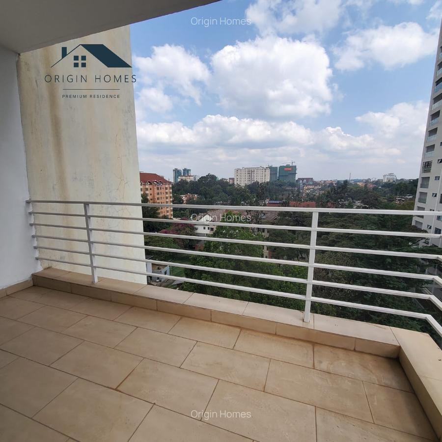 3 Bed Apartment with En Suite at Lavington - 14