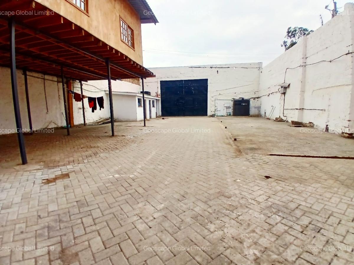 7,000 ft² Warehouse with Backup Generator in Industrial Area - 5