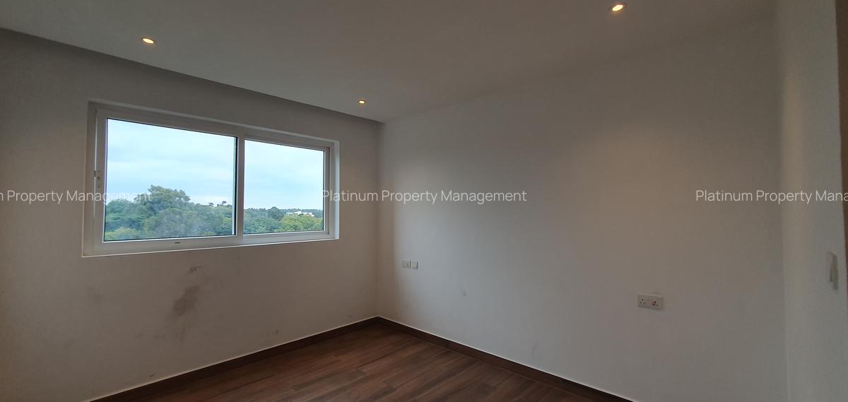 3 Bed Apartment with En Suite in General Mathenge - 8