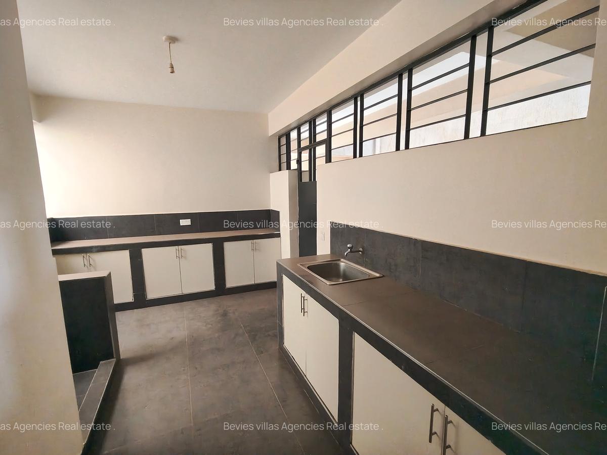 4 Bed Apartment with Borehole at Parklands - 4