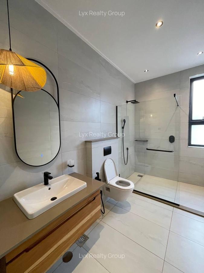 4 Bed Townhouse with En Suite in Loresho - 14