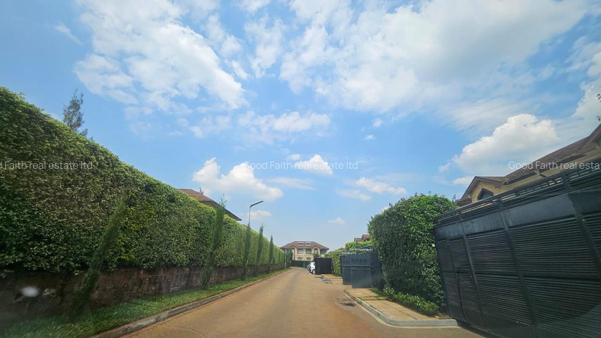 4 Bed Villa with En Suite in Kiambu Road - 4