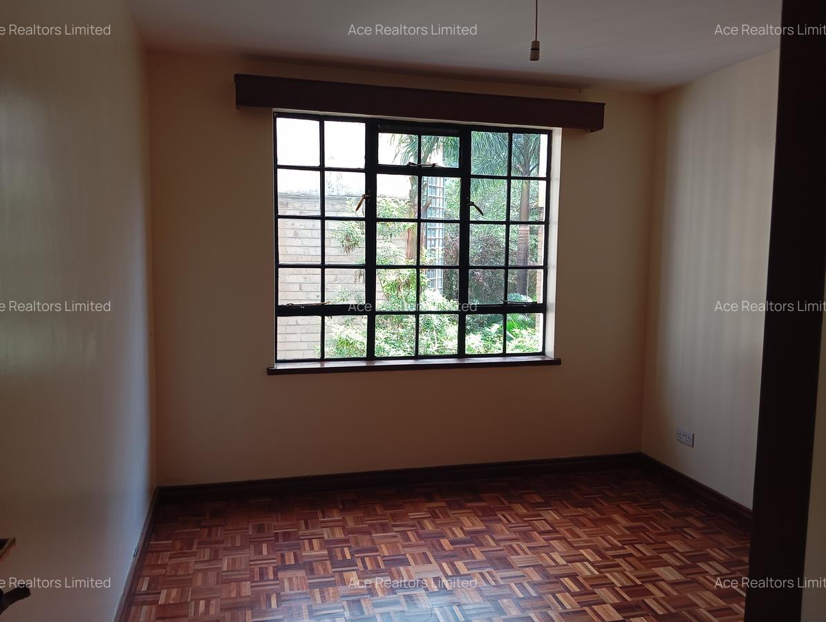 3 Bed Apartment with En Suite at Valley Arcade - 10