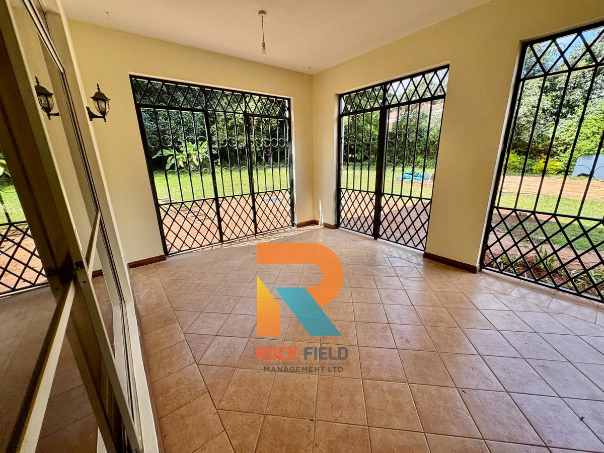 5 Bed Townhouse with En Suite in Nyari - 4