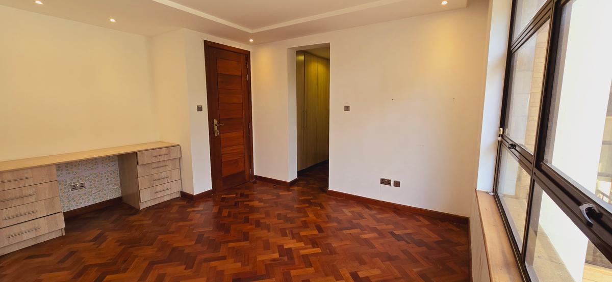 5 Bed Townhouse with En Suite at Mzima Springs - 11