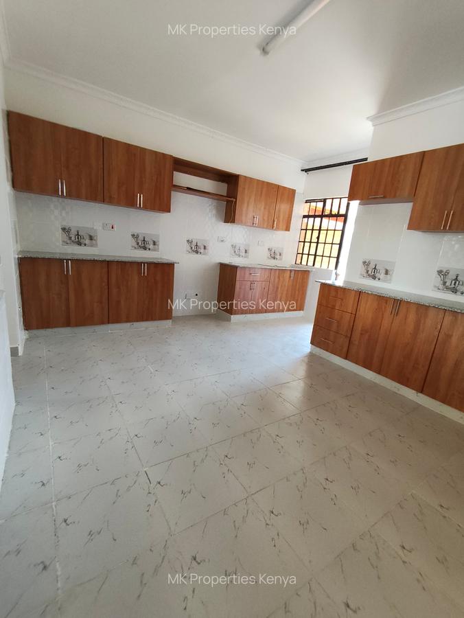 5 Bed House with En Suite at Kitengela Muigai - 5