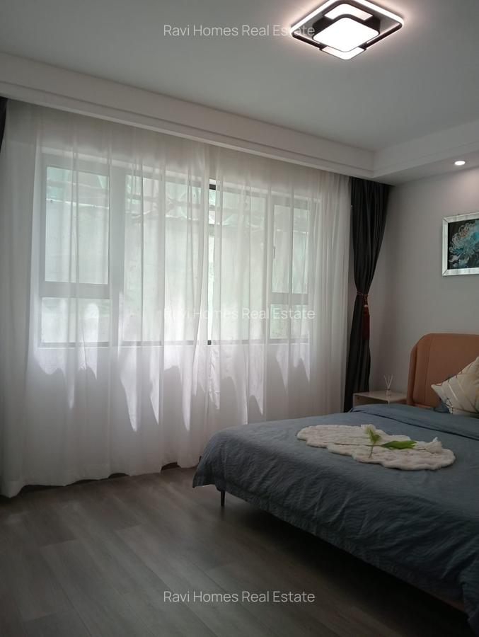 2 Bed Apartment with En Suite in Lavington - 10