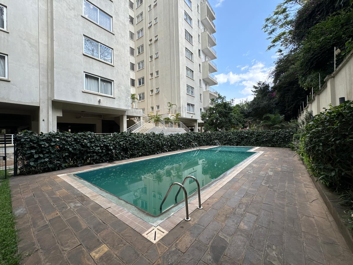 3 Bed Apartment with En Suite in Kilimani - 2