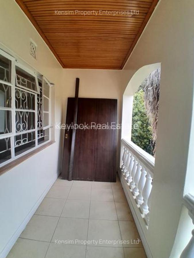 5 Bed Townhouse with En Suite in Lavington - 13
