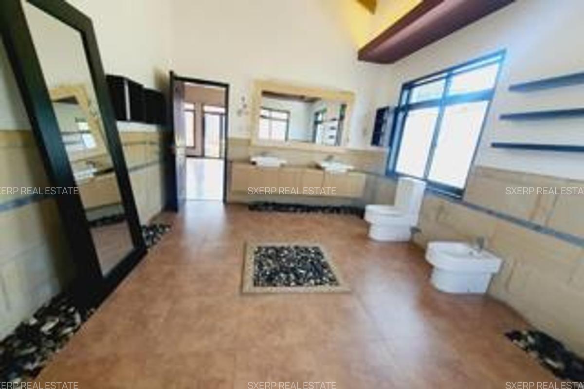 5 Bed Villa with En Suite at Manyani East - 6