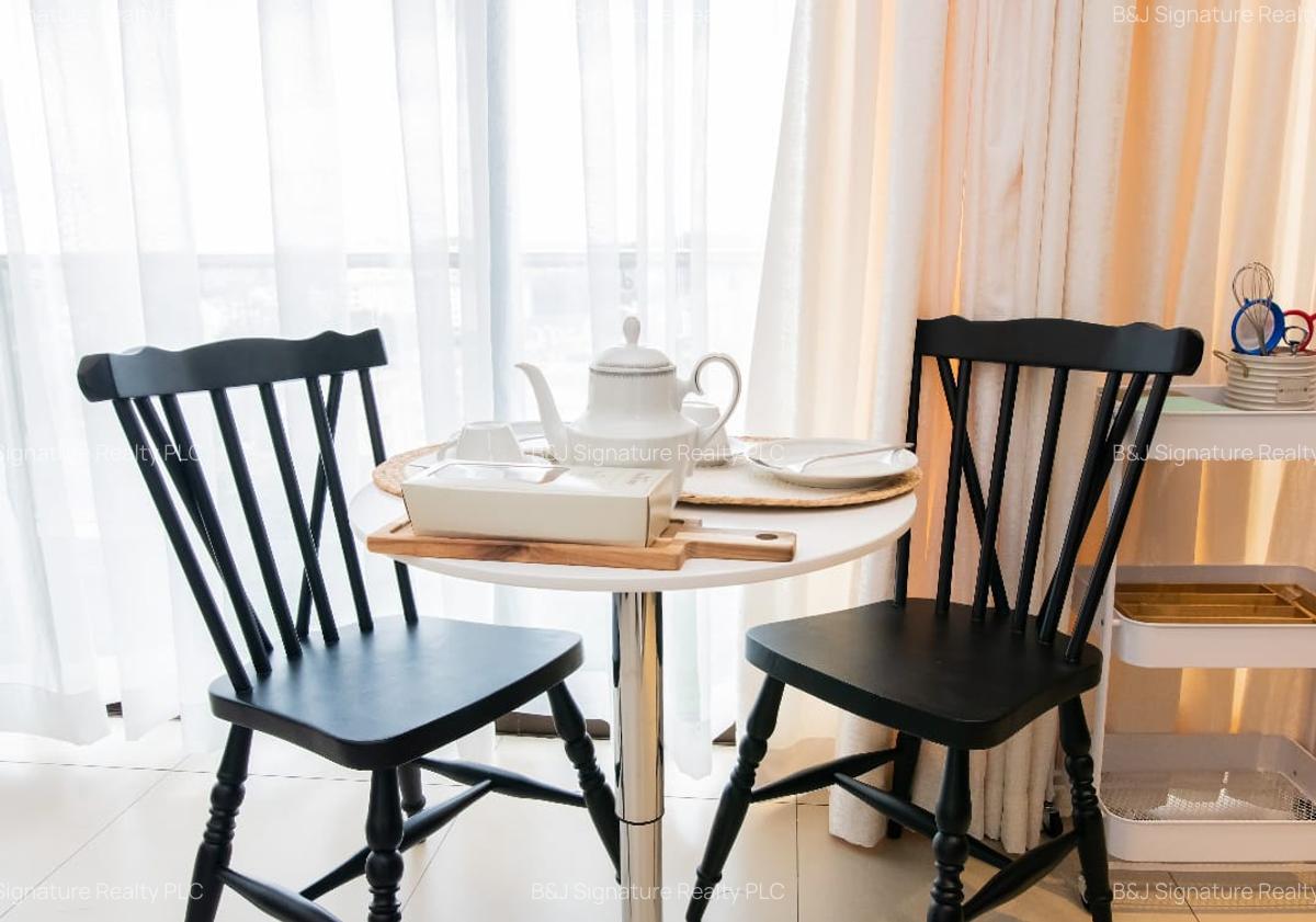 Serviced 1 Bed Apartment with En Suite in Lavington - 7