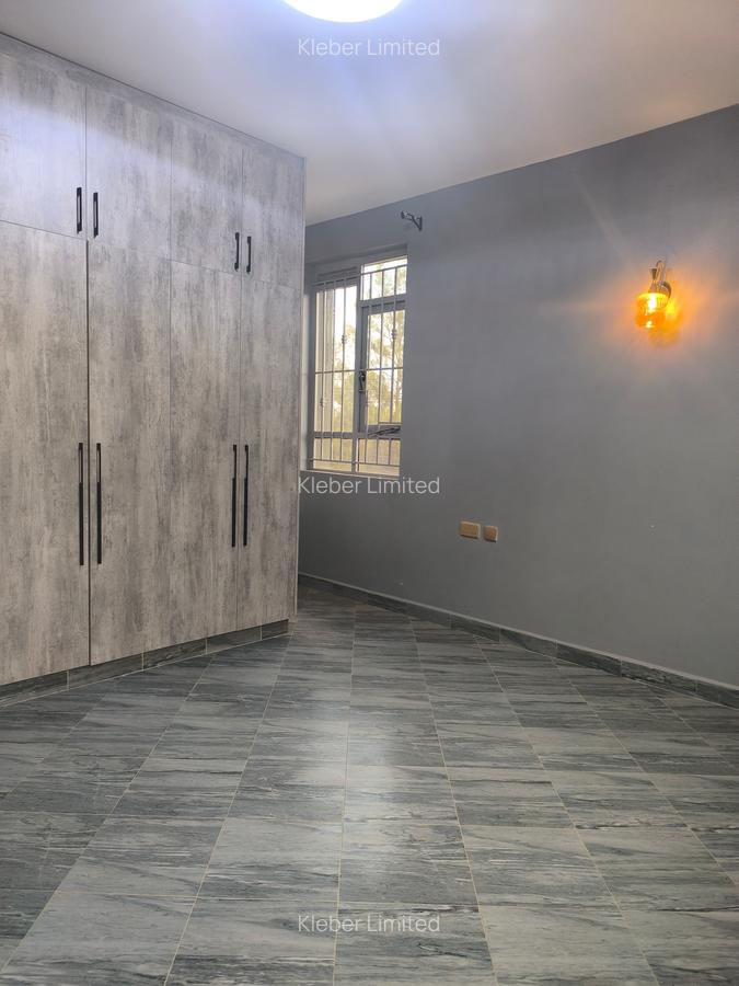 5 Bed House with En Suite in Syokimau - 17