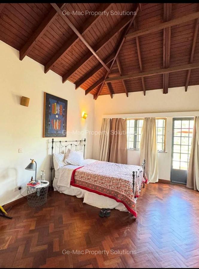 4 Bed House with En Suite in Runda - 18