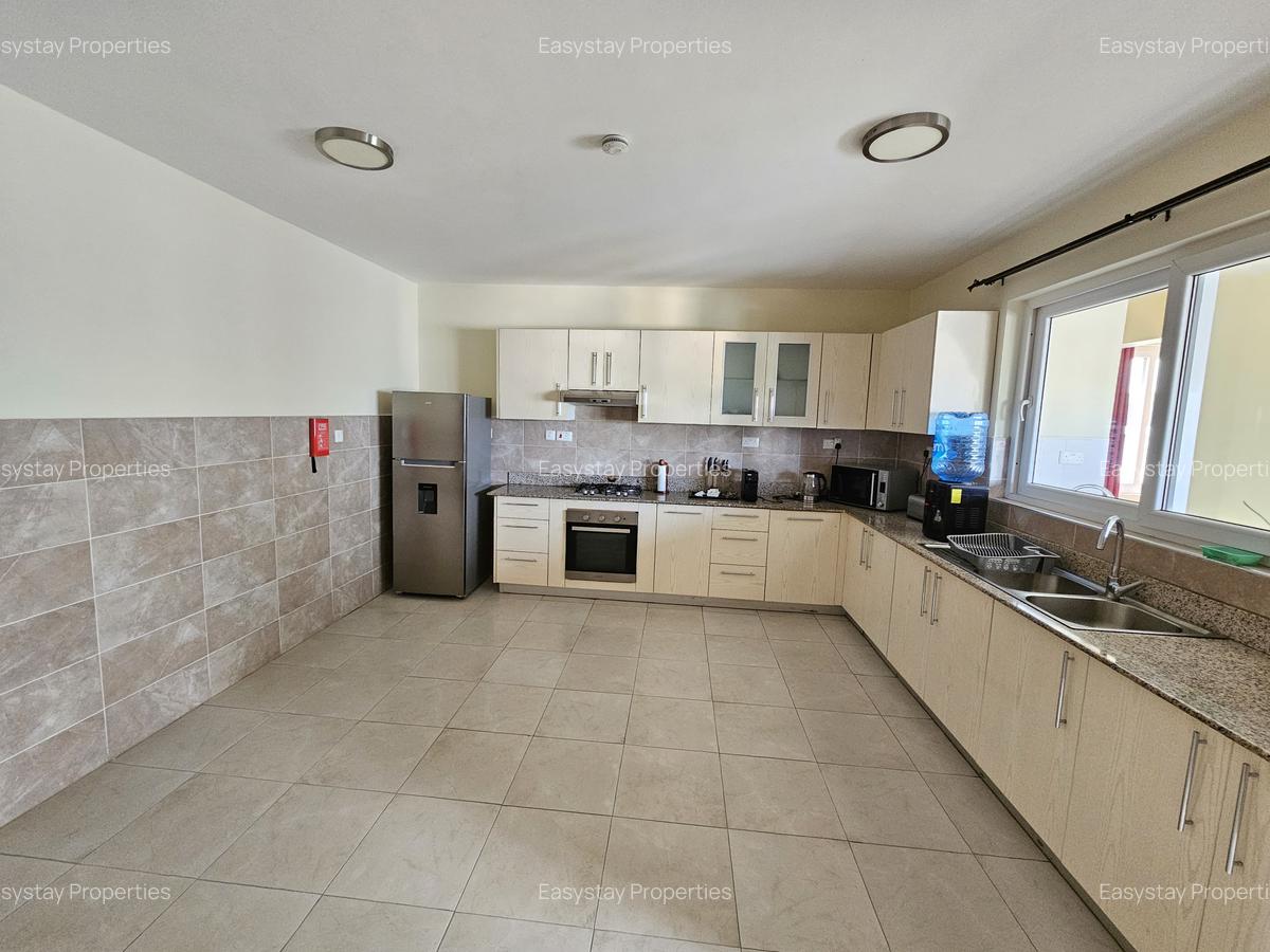 Furnished 3 Bed Apartment with En Suite in Westlands Area - 9