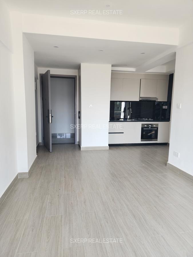 1 Bed Apartment with En Suite at Kindaruma Road - 2