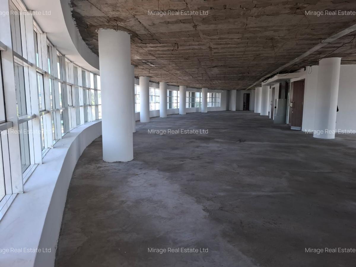 3,036 ft² Office with Service Charge Included in Westlands Area - 14