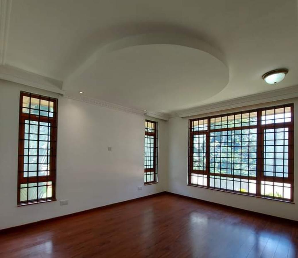 5 Bed Townhouse with En Suite in Runda - 18