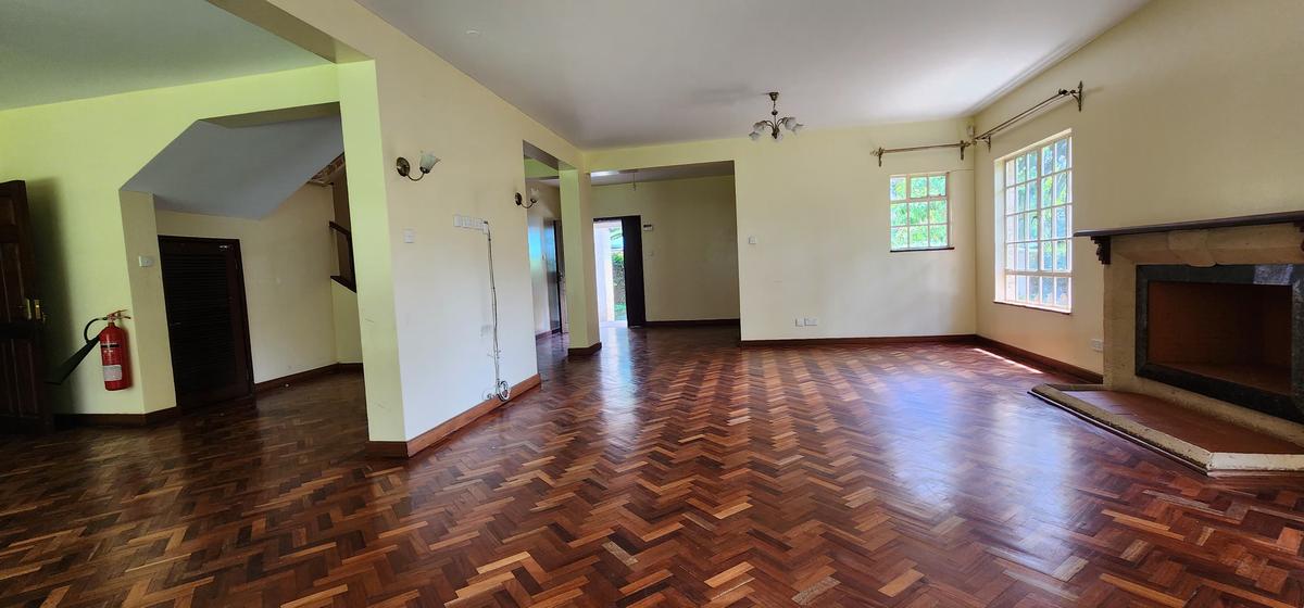 5 Bed Villa with En Suite in Lavington - 5