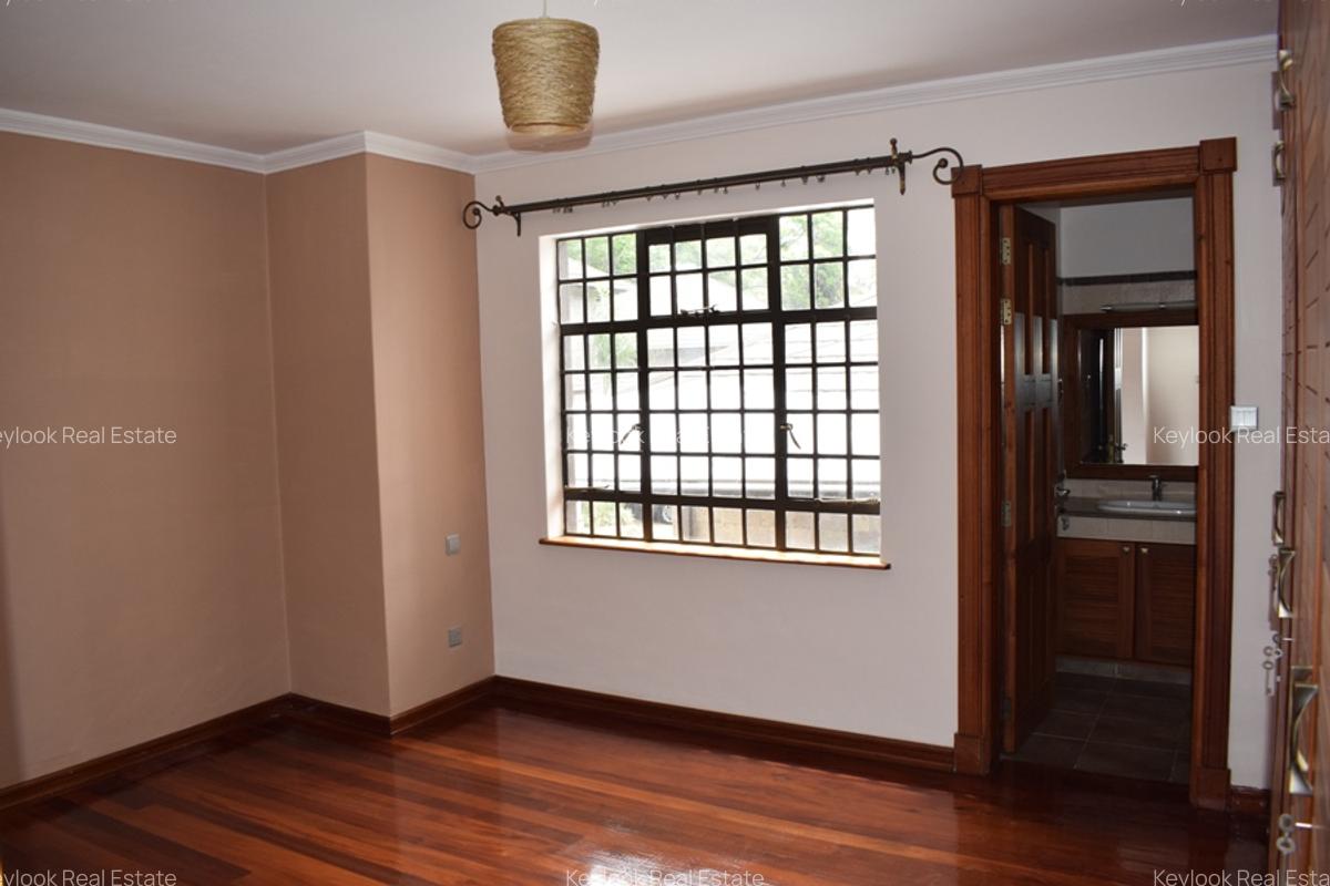 4 Bed Townhouse with En Suite at Peponi Road - 16